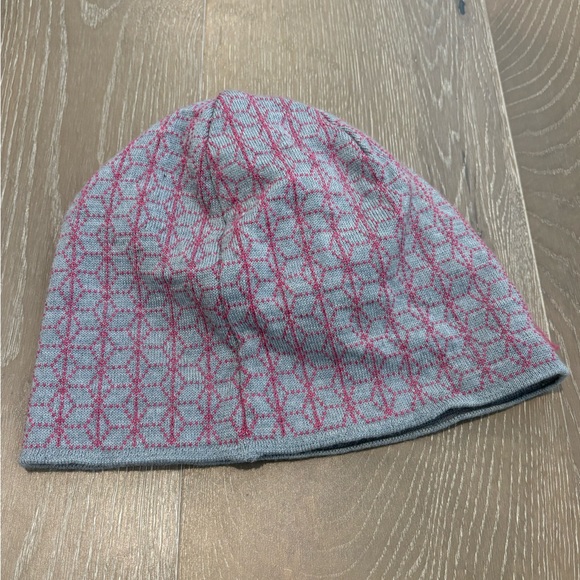 Dale of Norway Soft Gray Knit Hat - Picture 3 of 5